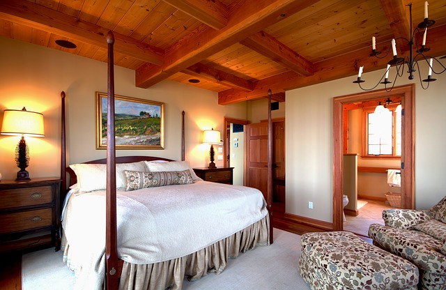 postel dřevěná